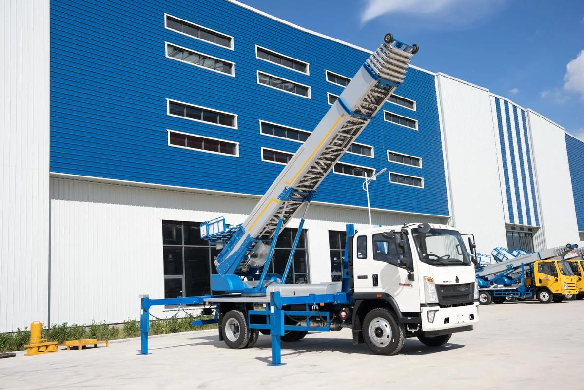 合肥蜀山小型云梯车上料车租赁多少钱